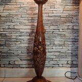 Grande lampe en bois florale sculpté 1960