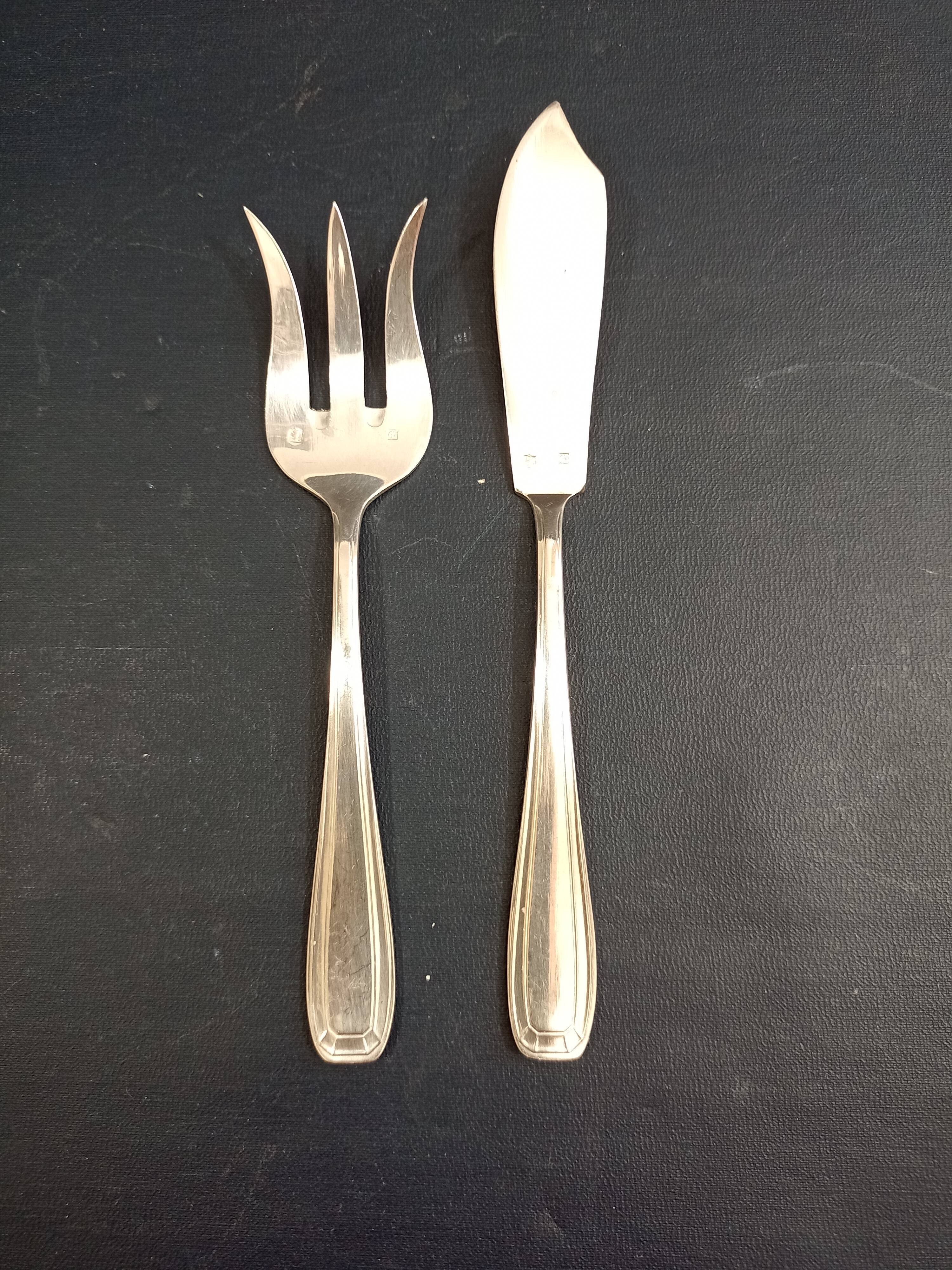 Silver metal fish cutlery ercuis