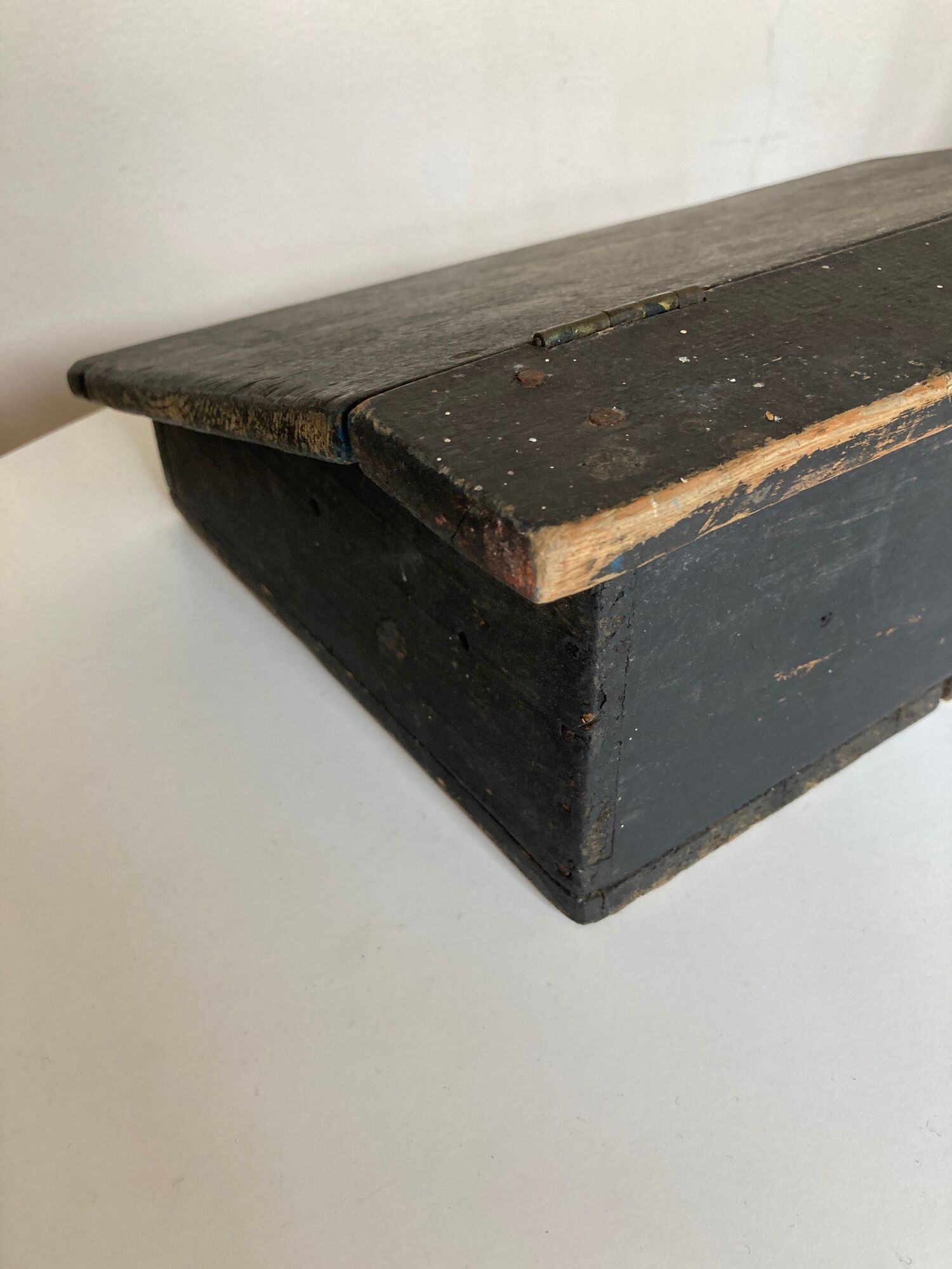 19th farm storage box in washed wooden popular arts