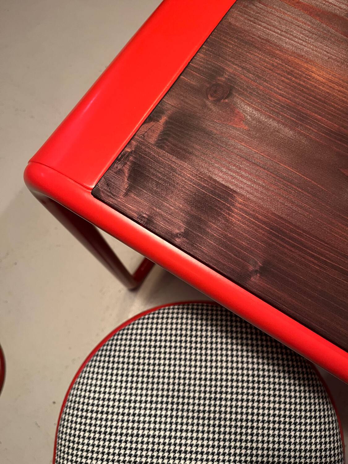 Vintage desk from around 1970.