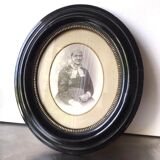 Antique Oval wooden frame with gilded border 27 cm x 24 cm