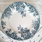 Assiette montée ancienne en faïence terre de fer