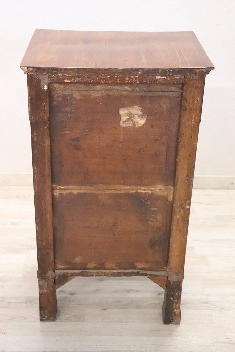 Antique nightstand in walnut, Italy early 19th century