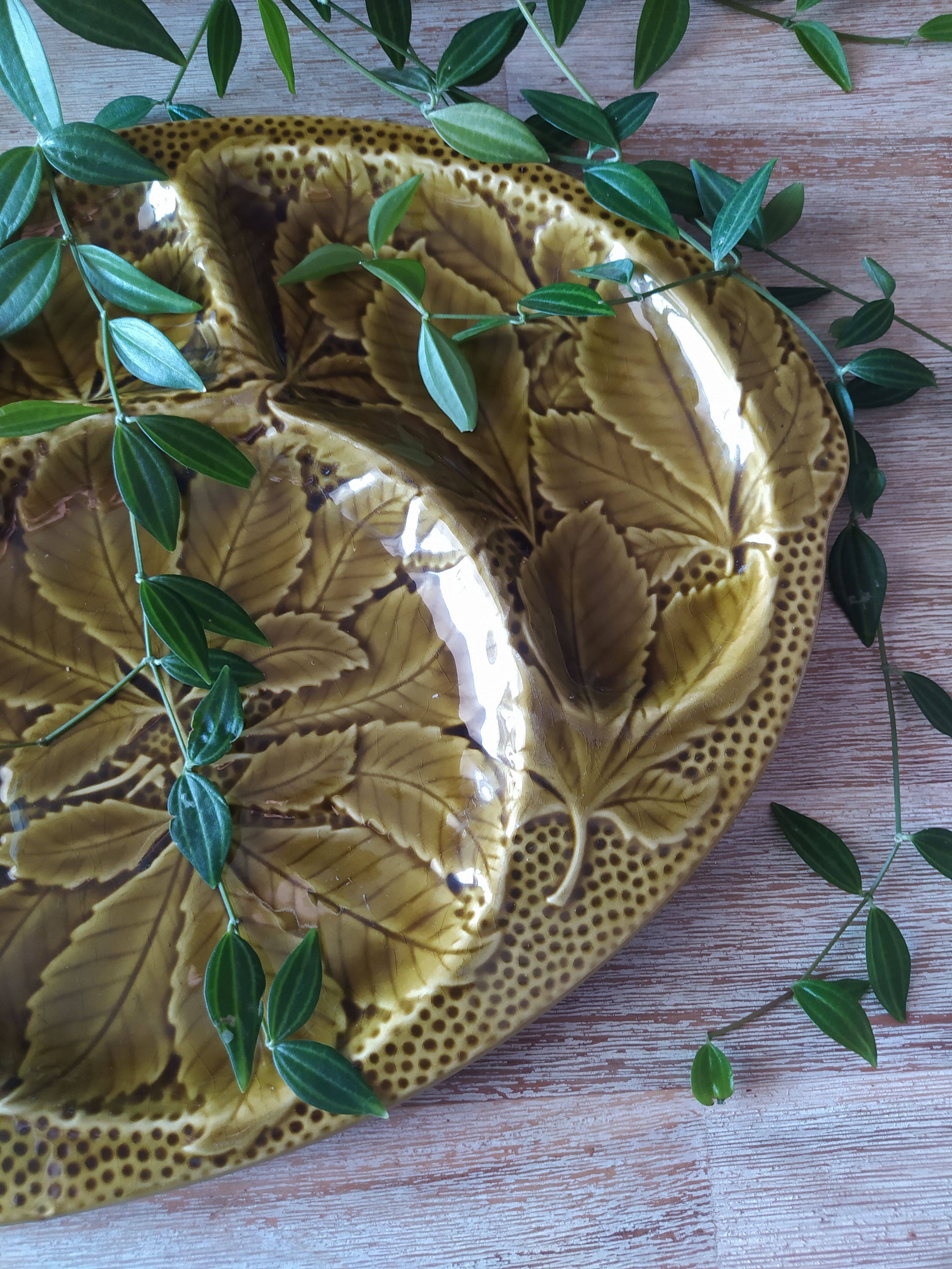 Barbotine presentation dish