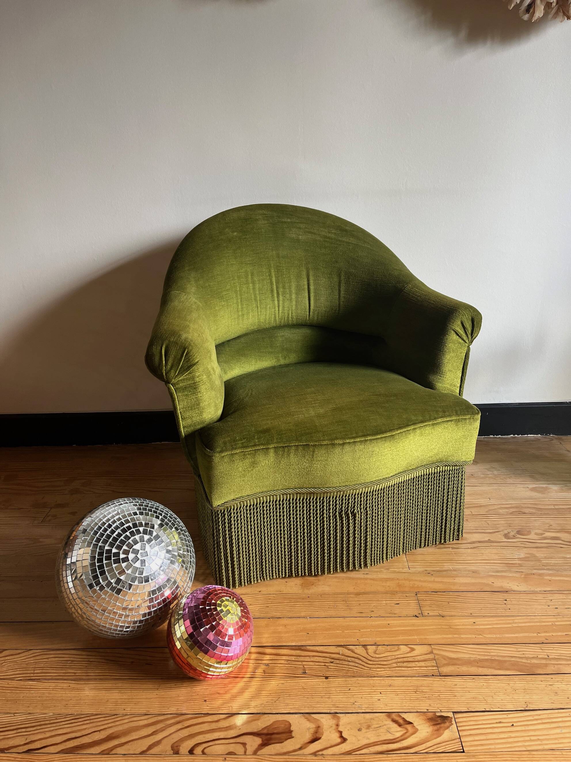 Hector toad armchair