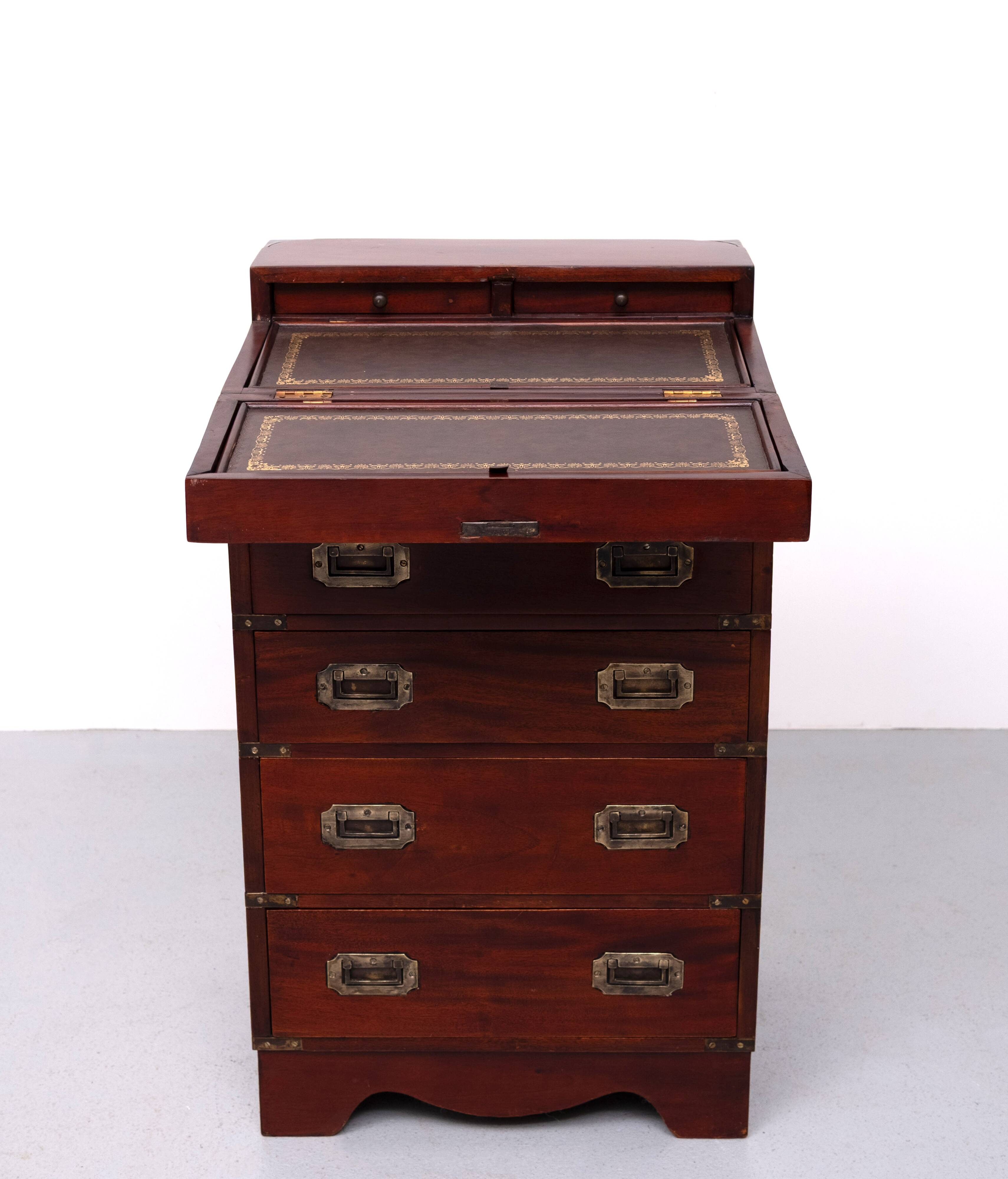 Bureau Davenport en acajou de style militaire. Angleterre