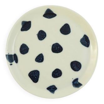Dot to dot dinner plate