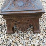 Cast iron exterior lamppost