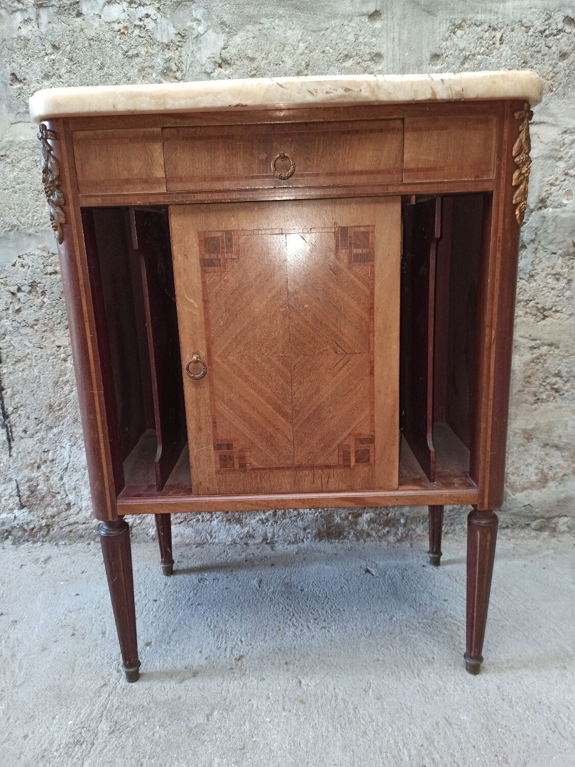 Furniture between two marble tops Louis XVI style