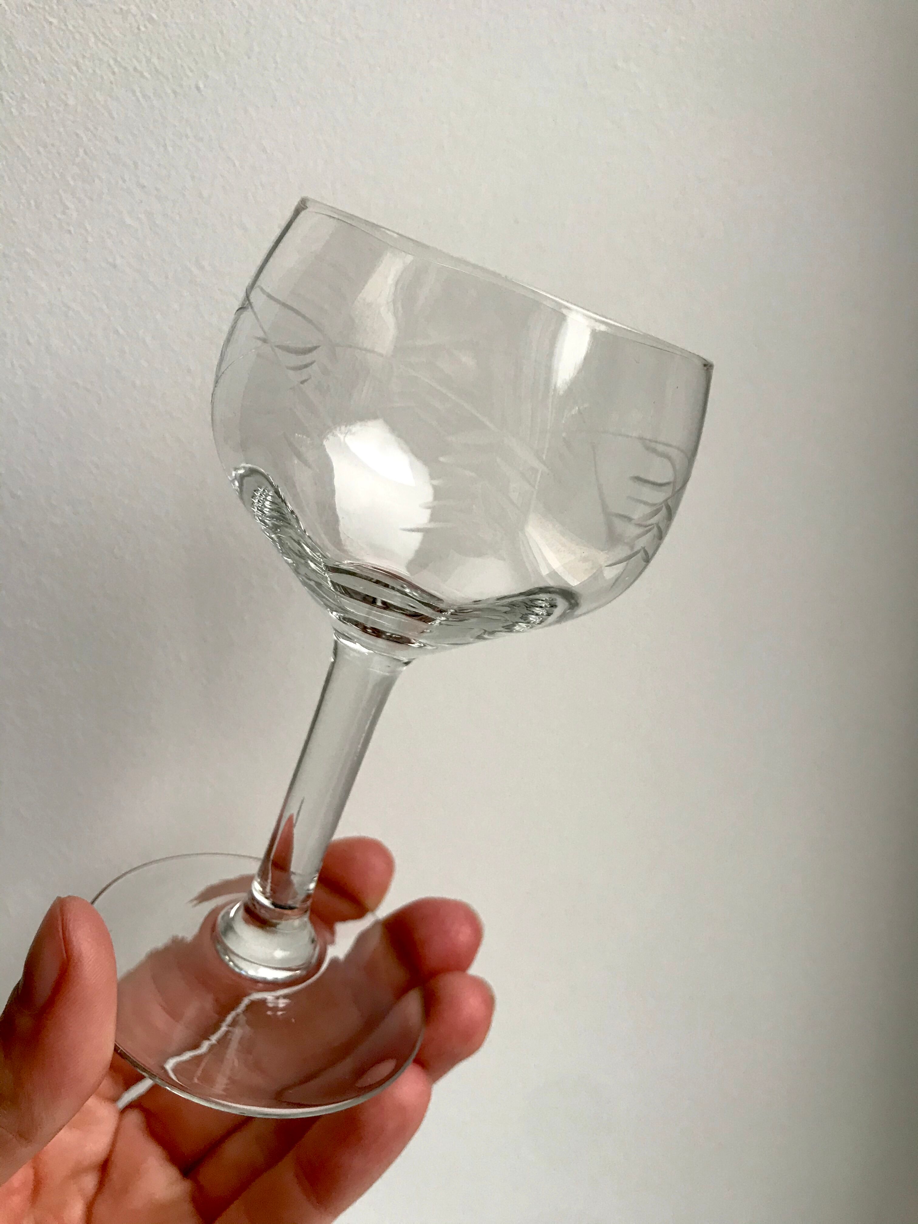 Set of 4 crystal wine glasses engraved 50-60s