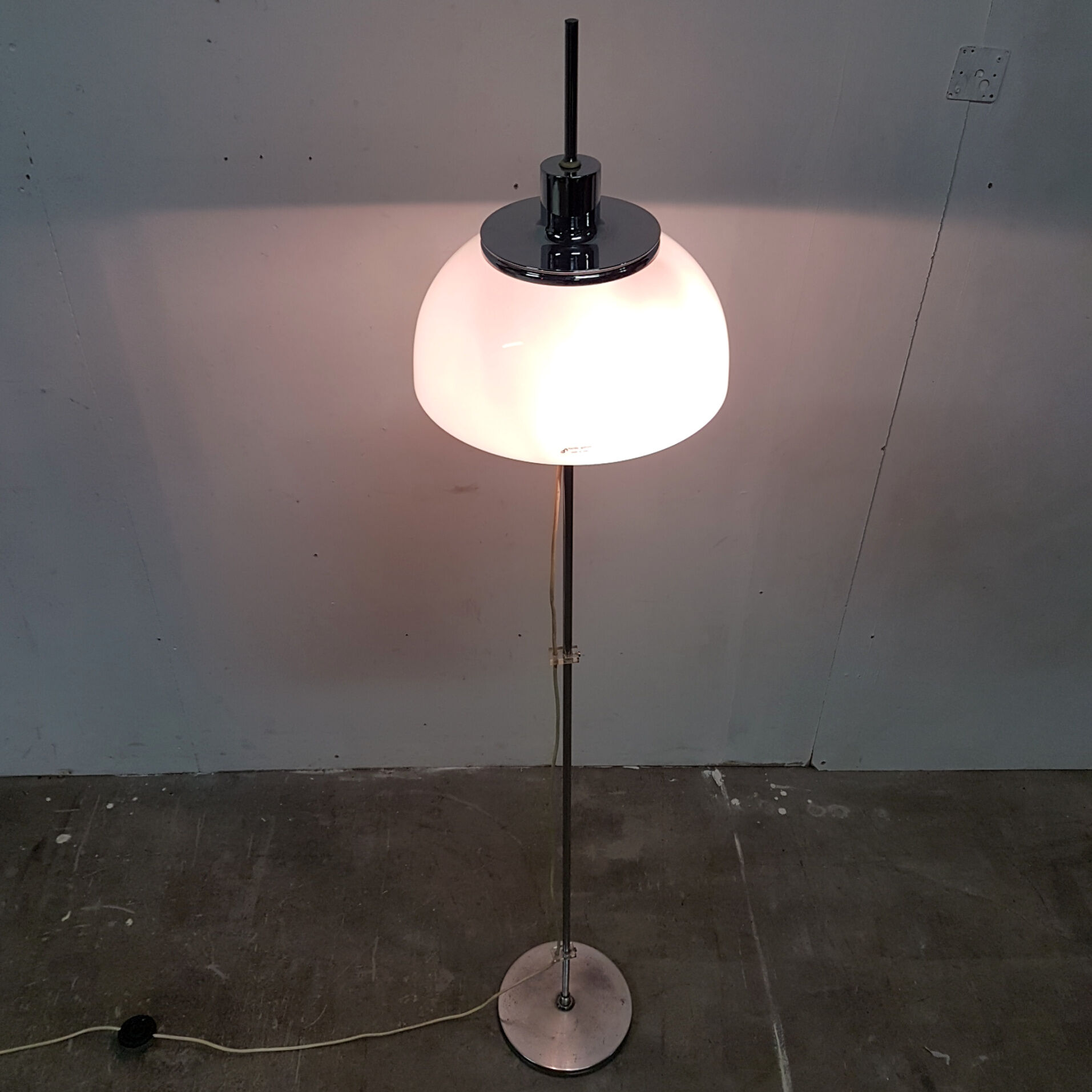 "Faro" floor lamp by Harvey Guzzini, Italy 1970s