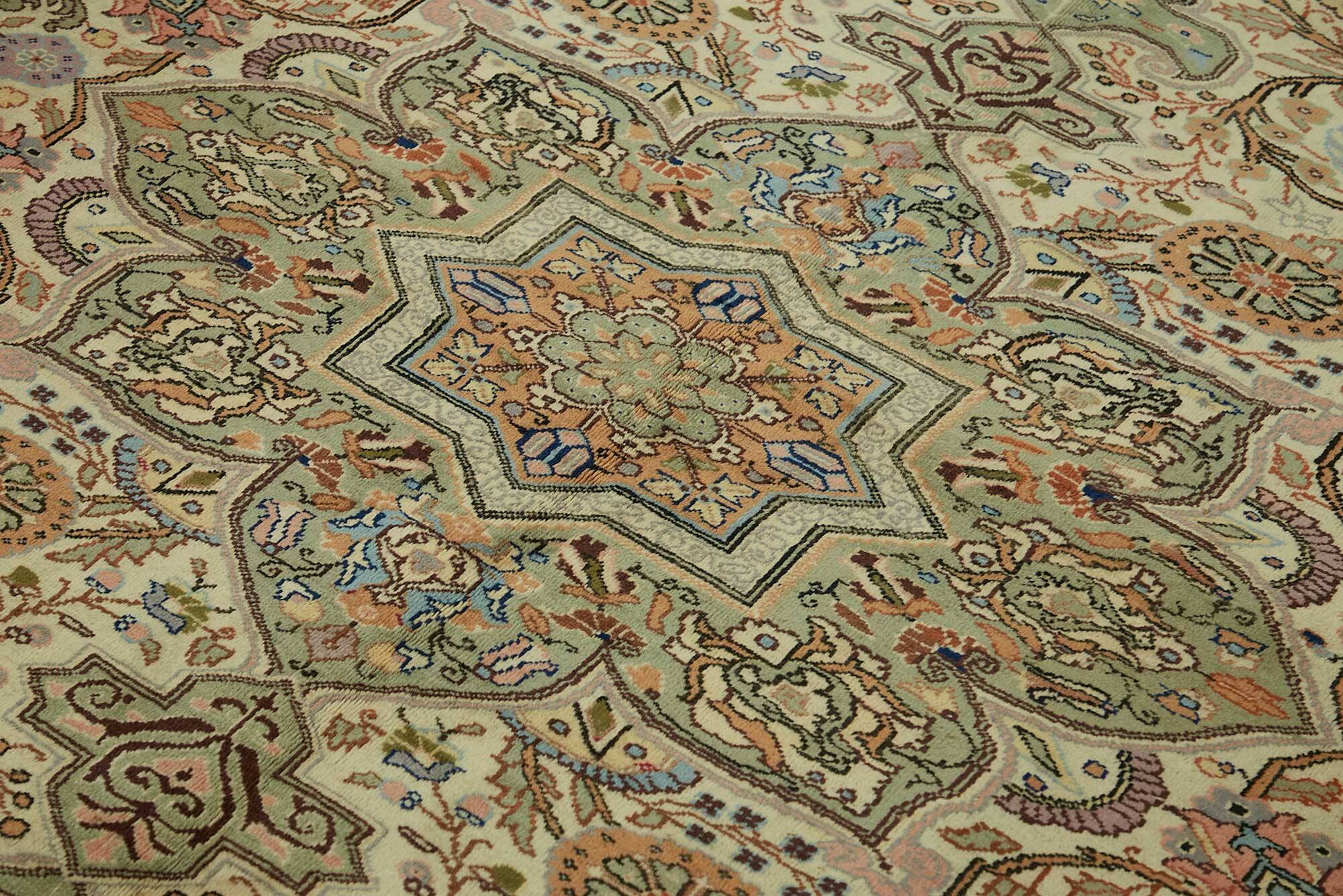 Turkish Wool Vintage Kayseri Rug 197 cm x 288 cm