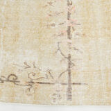 Faded beige classic vintage rug