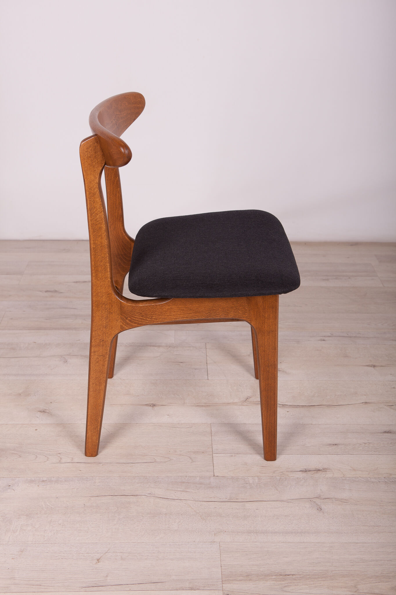 Model 200-190 Dining Chairs by Rajmund Teofil Hałas, 1960s, Set of 4