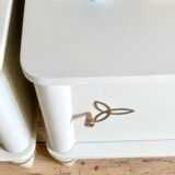 Bedside table