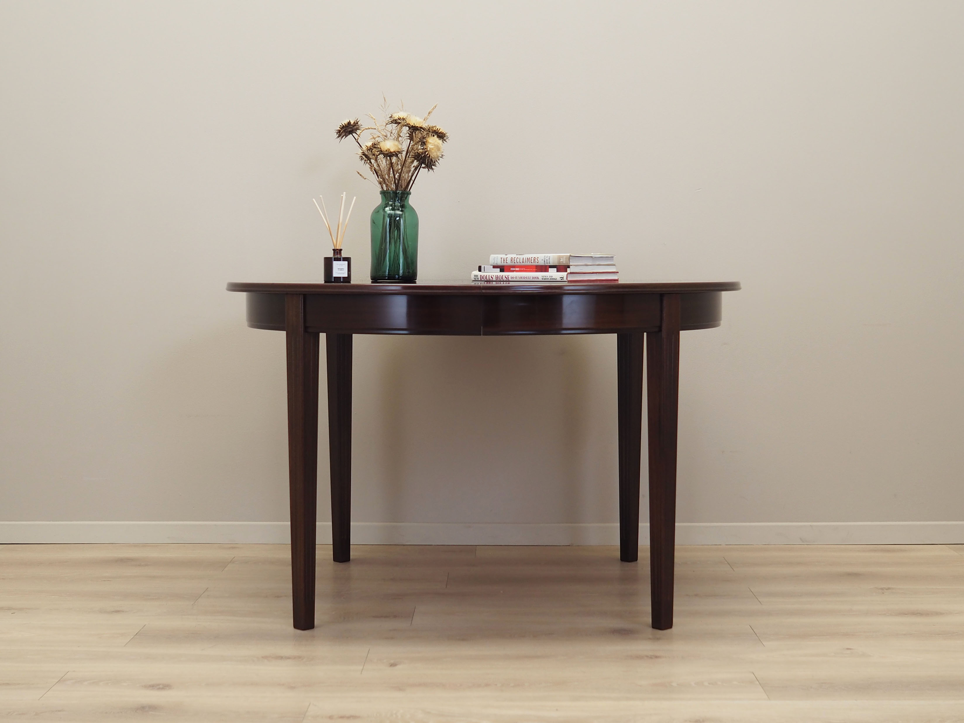 Round mahogany table, Danish design, 1970s, production: Denmark