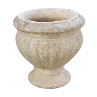 Medici vase in reconstructed stone