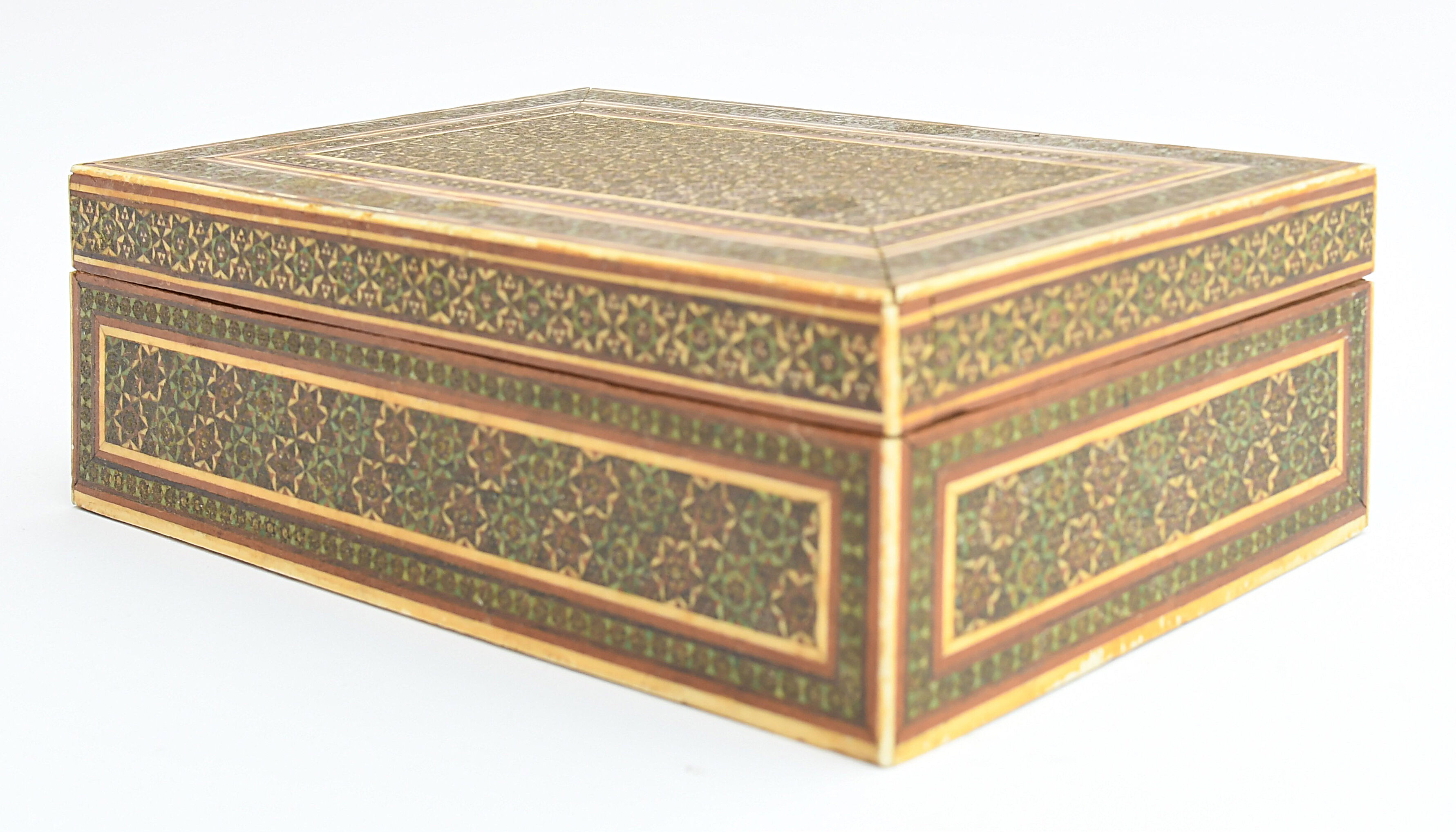 Khatam box