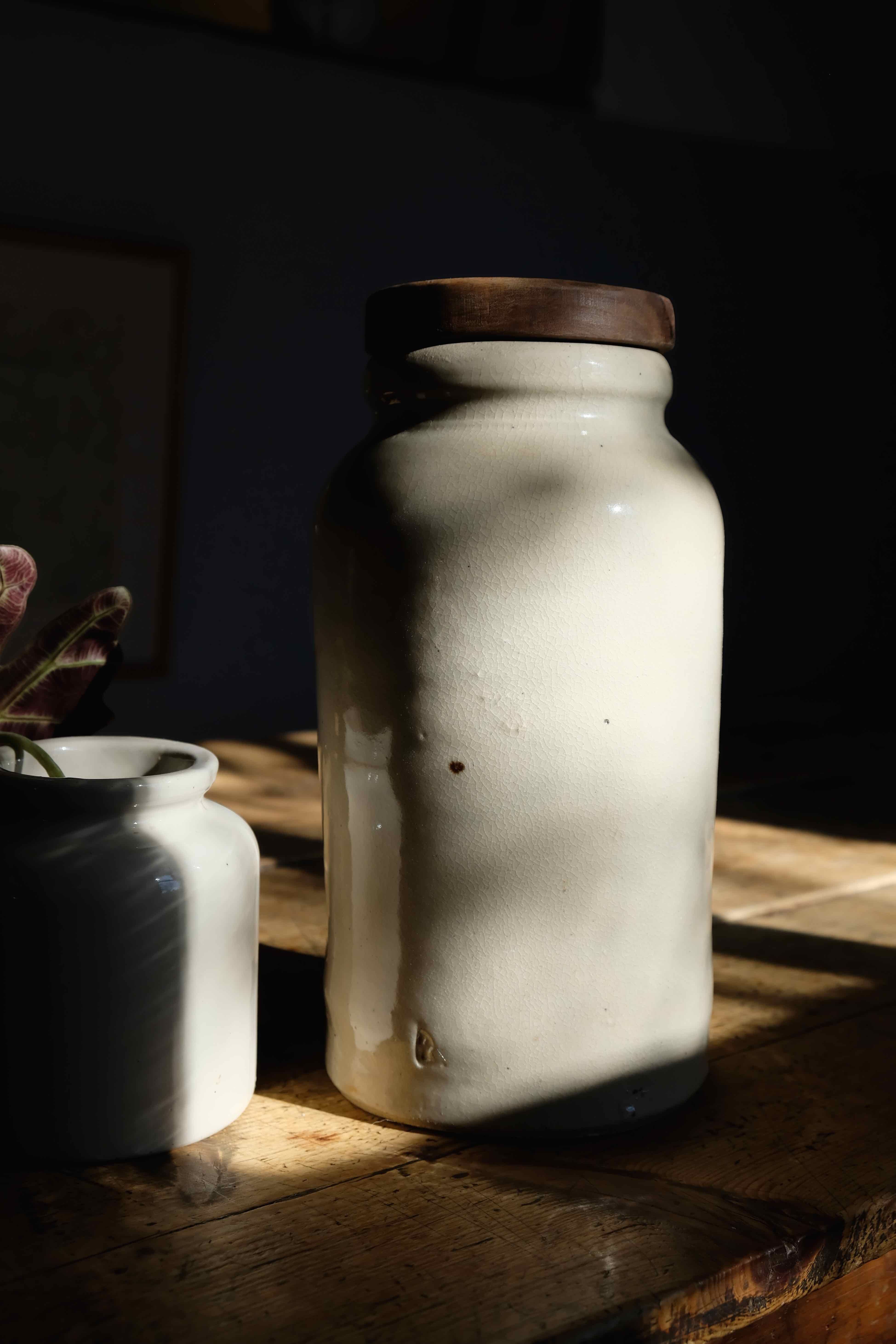 Stoneware with original wooden lid