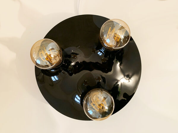 Lampe conçue par Vico Magistretti - produite en Italie par Artemide - modèle Trieti