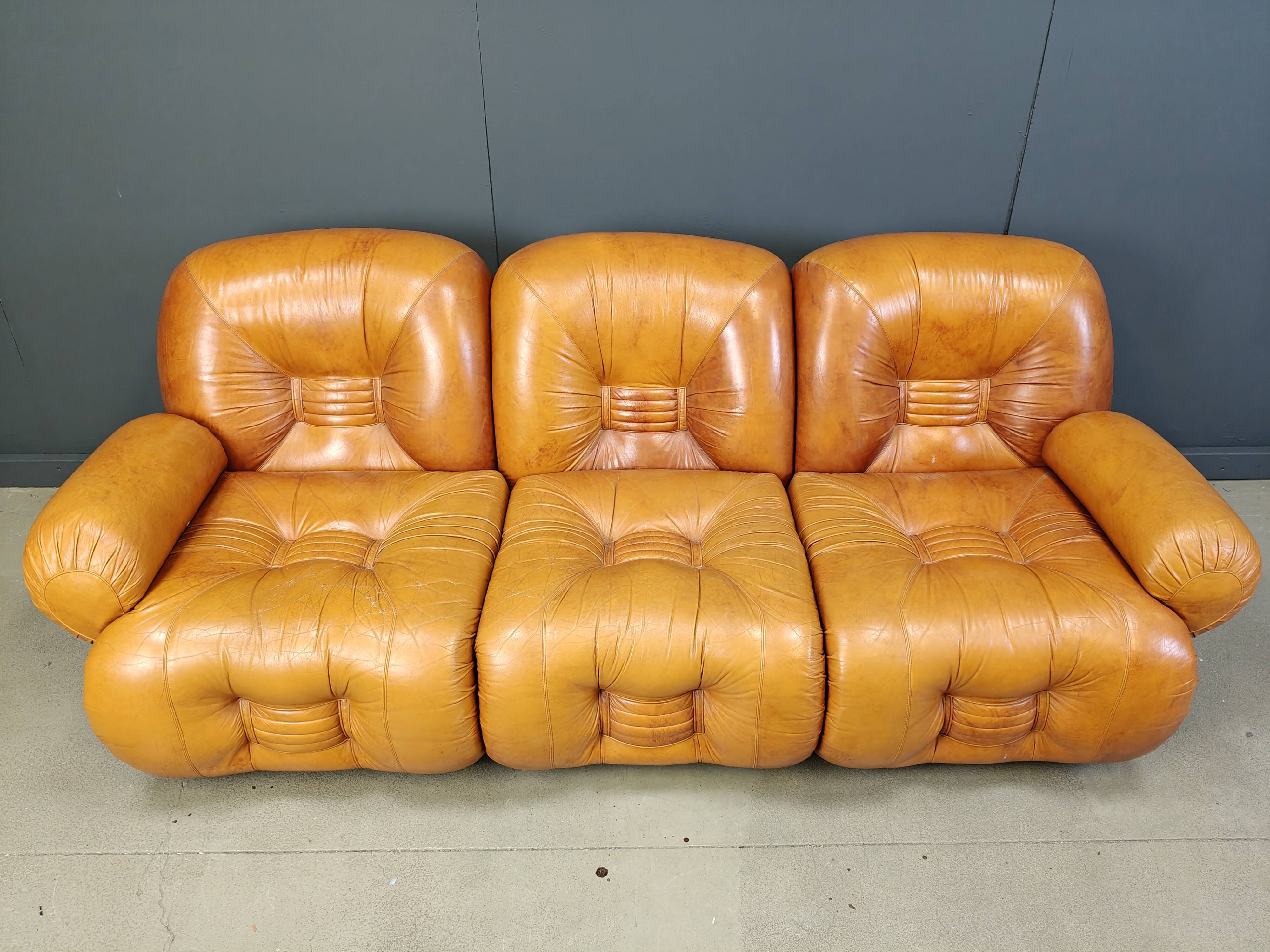 Mid century italian leather 3 seater sofa , 1970s