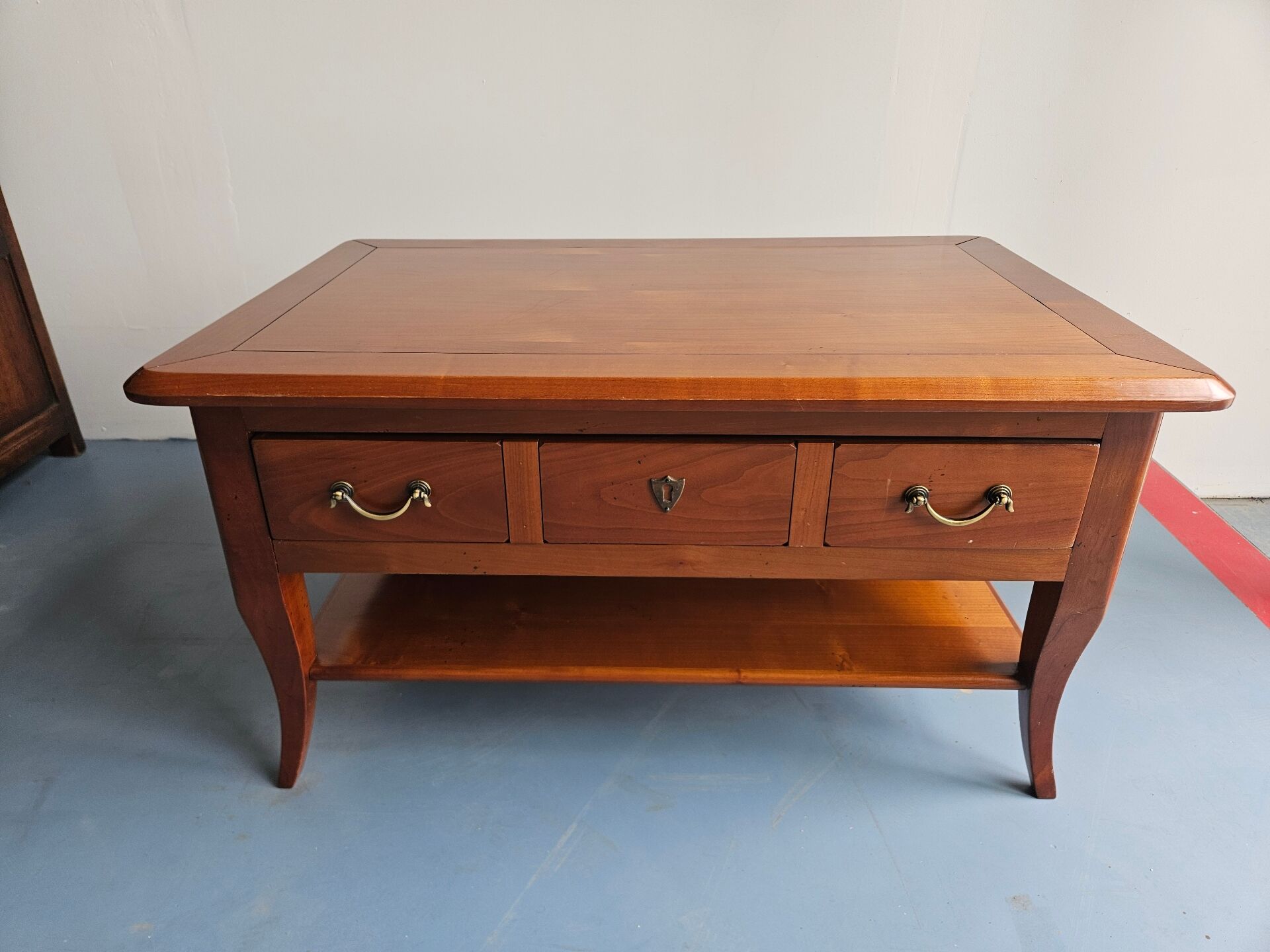 Quality coffee table