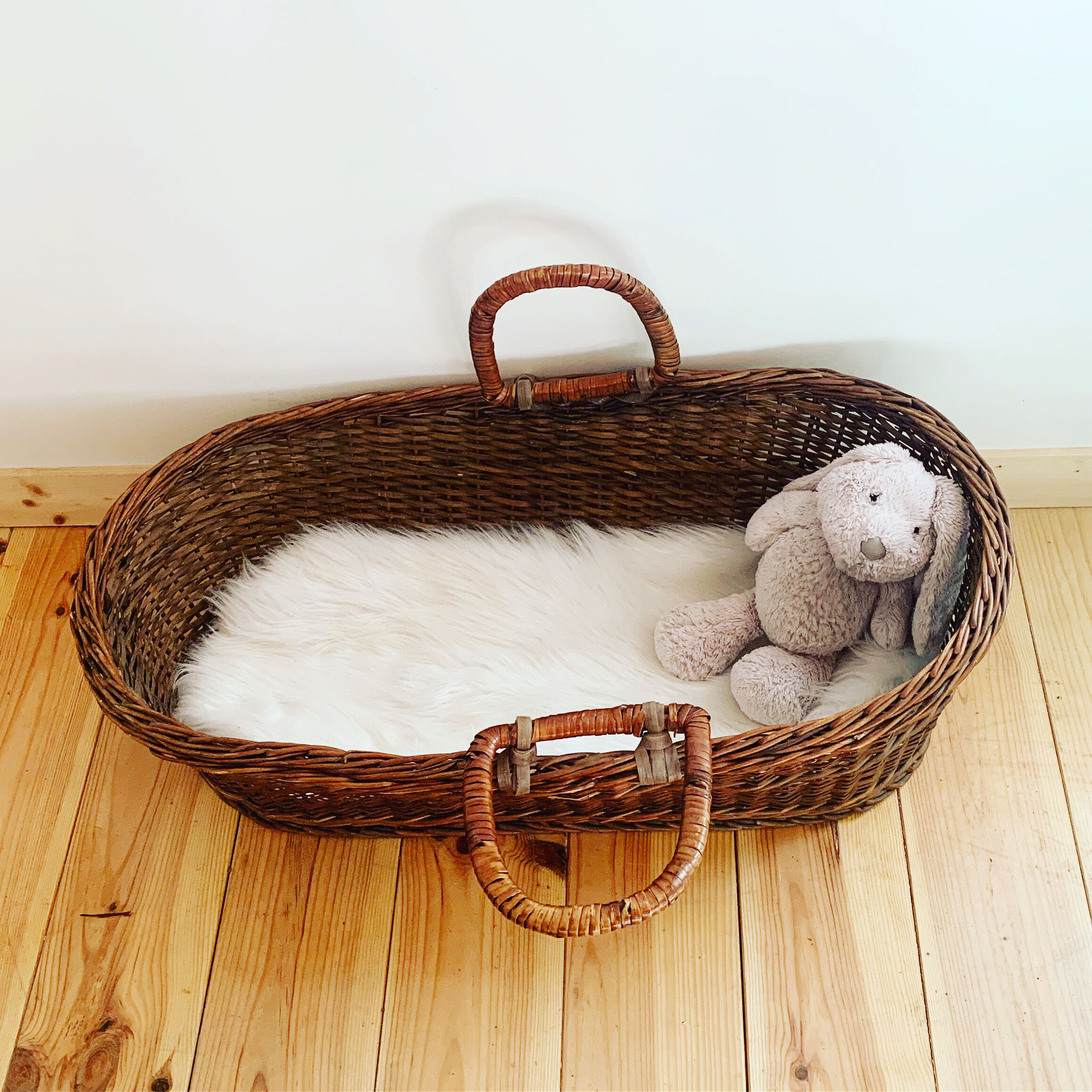 Vintage wicker bassinet