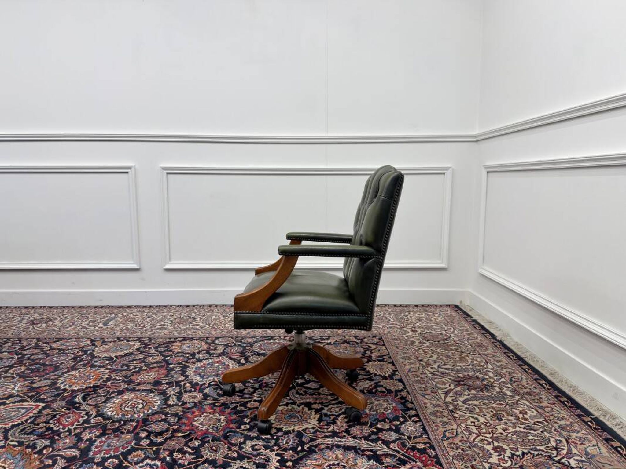 Green English Chesterfield Desk Chair