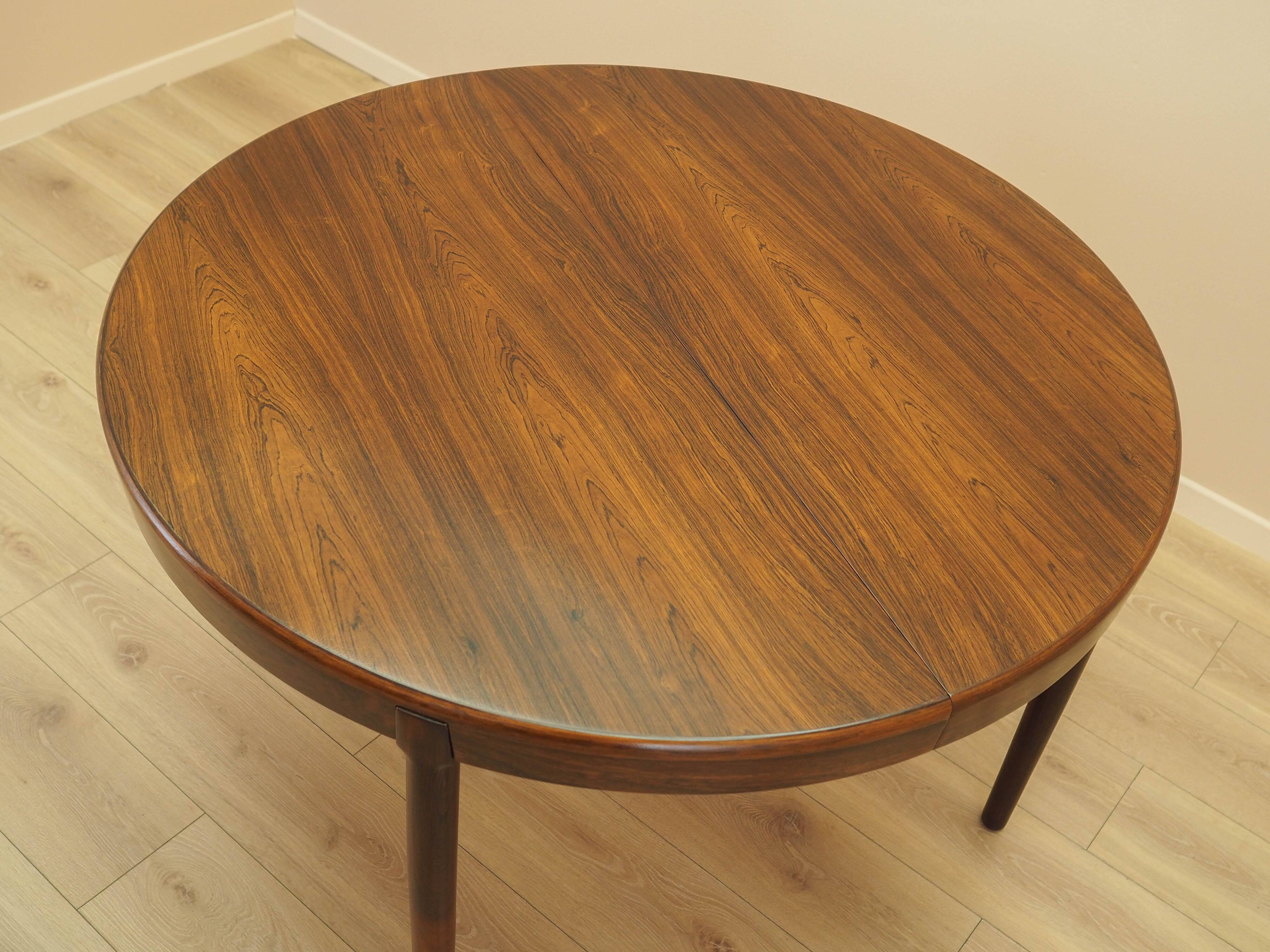 Round rosewood table, Danish design, 1960s, designer: Harry Østergaard, man