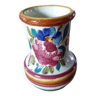 Small Italian vase signed