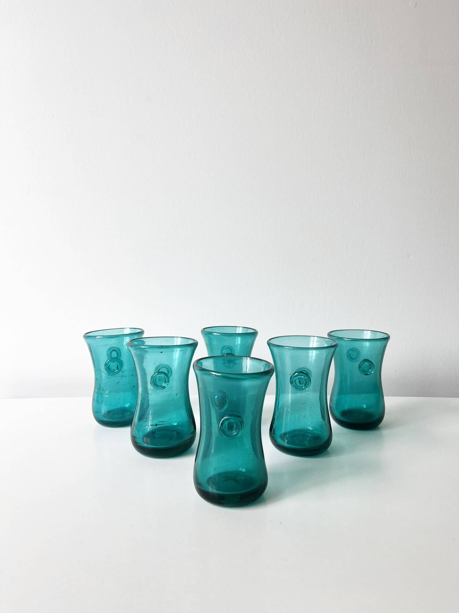 Set of bubble glass water glasses from the 1960s.