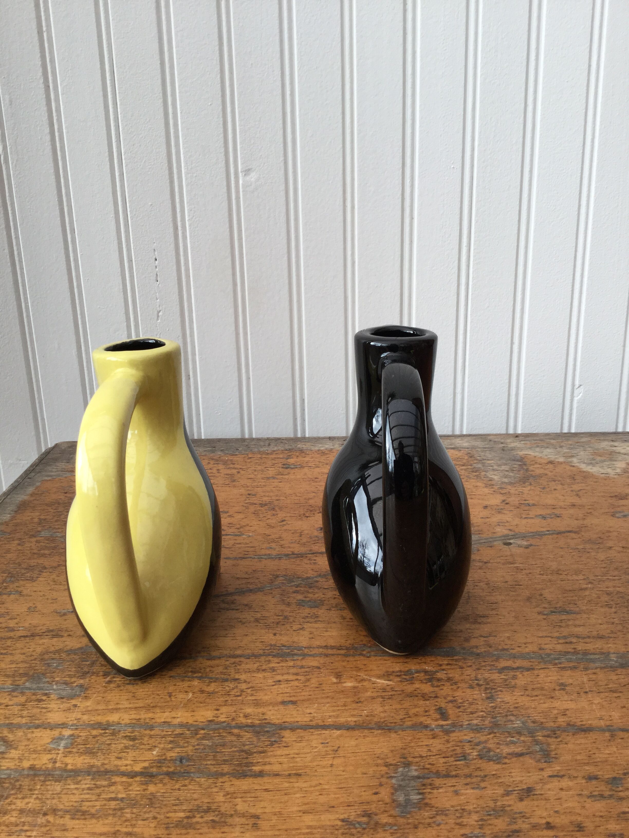 SMALL PITCHERS/VASES 60'