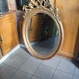 Pediment mirror in gold medallion with gold leaf 1840