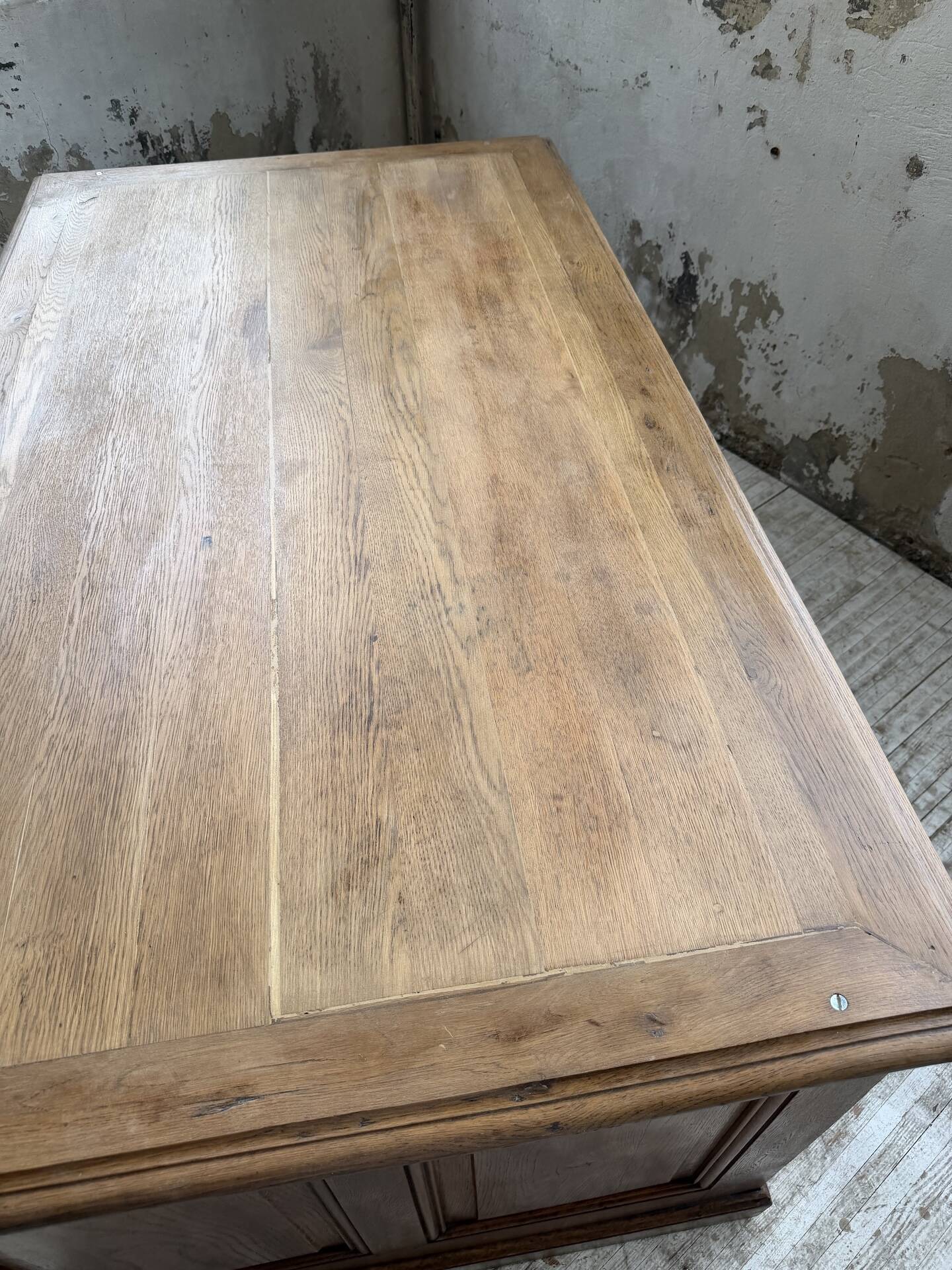 Counter or desk in oak from the 1950s.