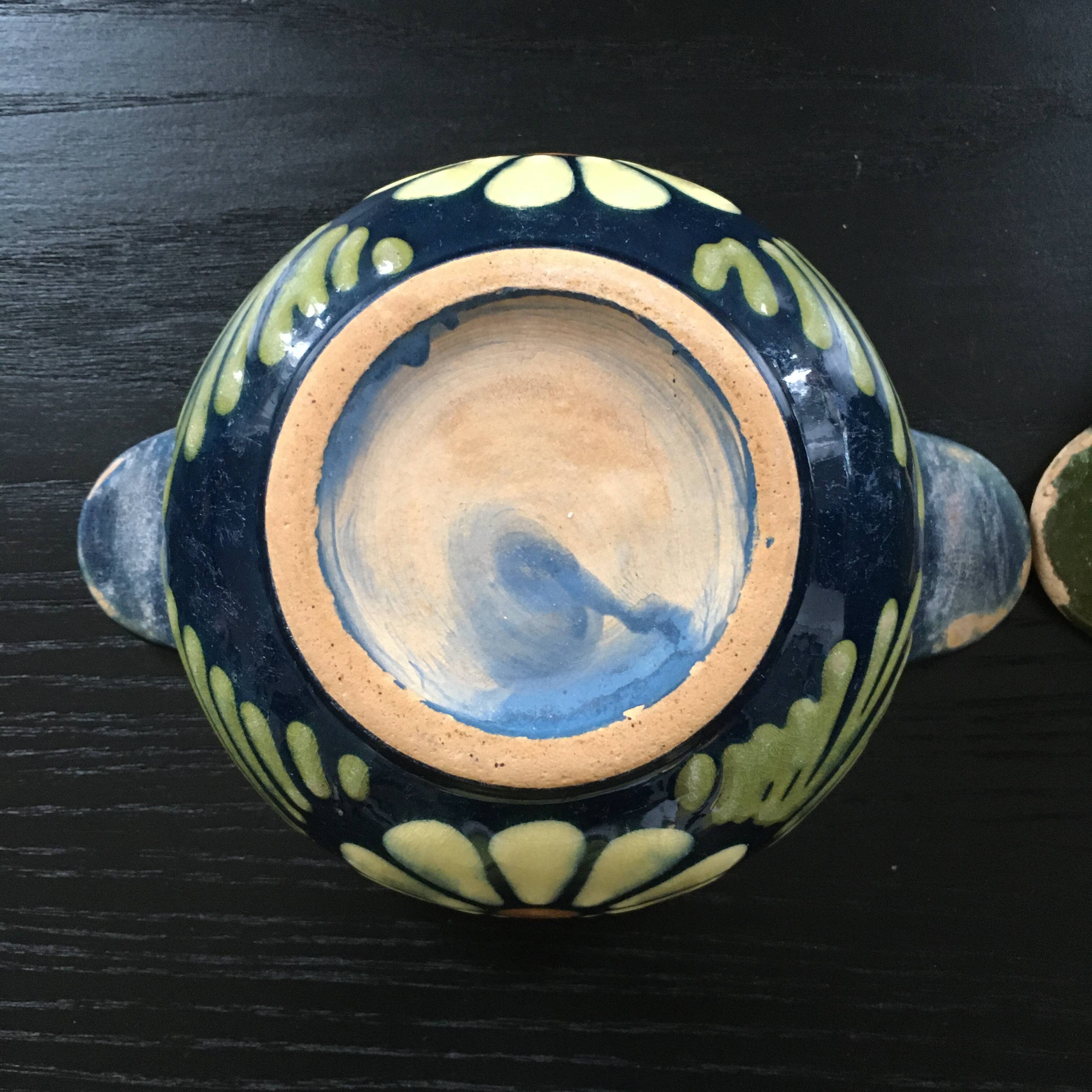 Pair of 2 antique ear bowls