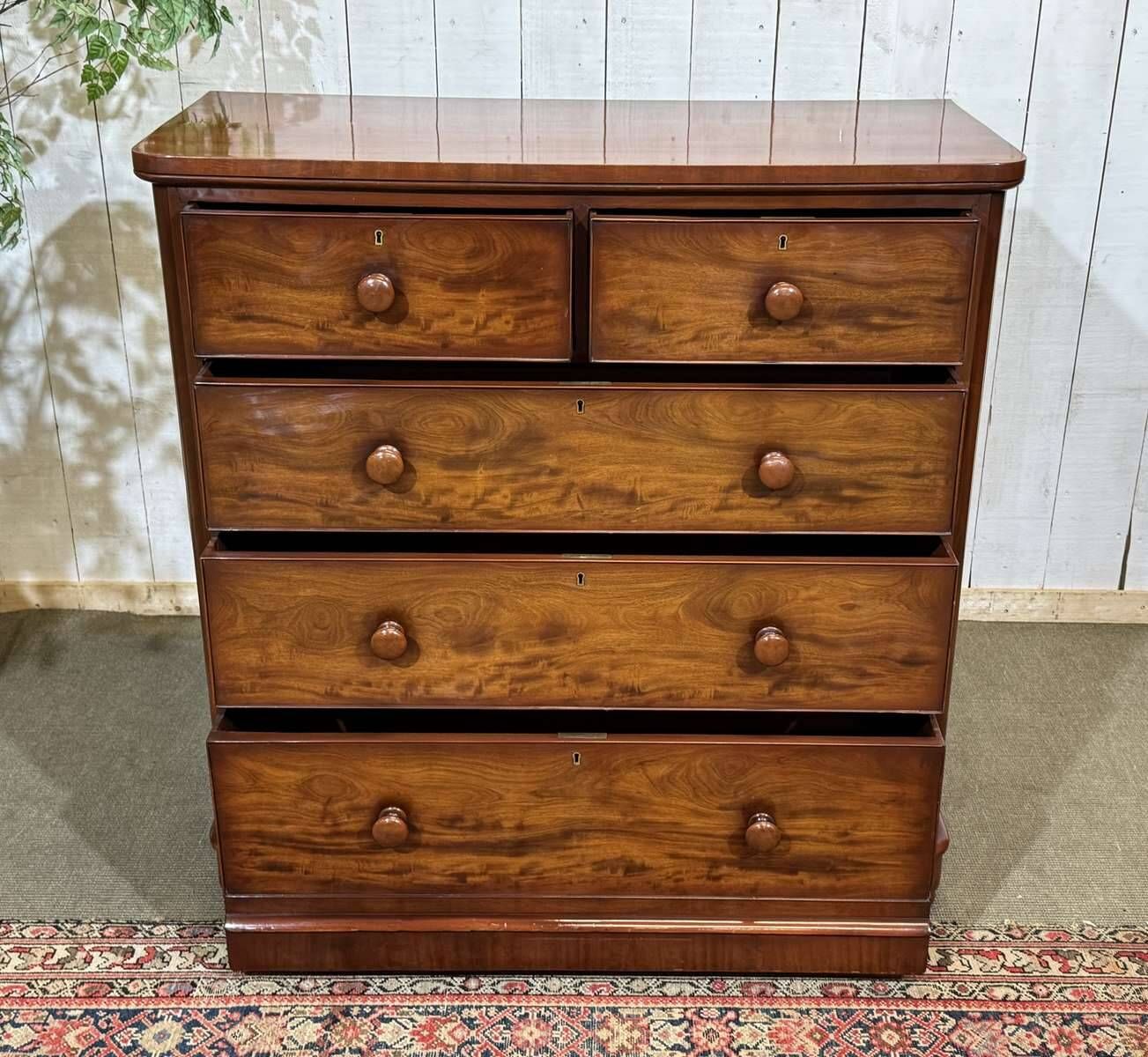 Commode anglaise Victorienne XIXème en acajou