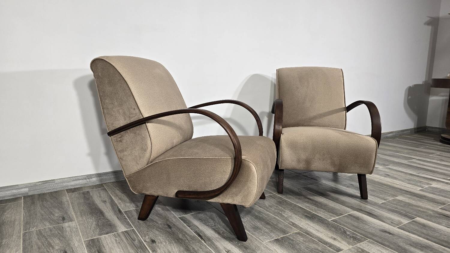 Armchairs by Jindrich Halabala, 1940s, Set of 2