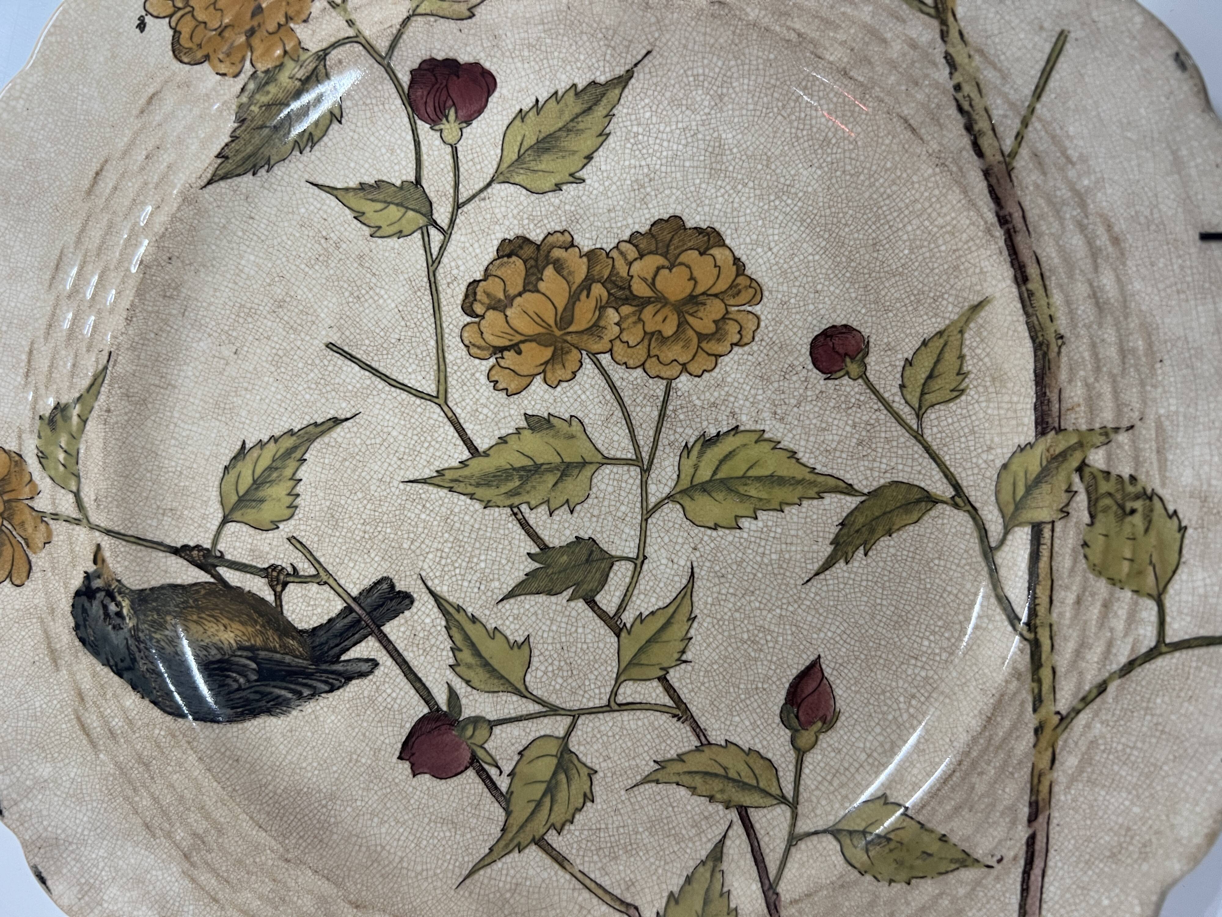 Decorative flat plate to hang on the wall