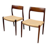 Ensemble de 2 chaises modèle 77 en palissandre et corde à papier par Niels O. Møller