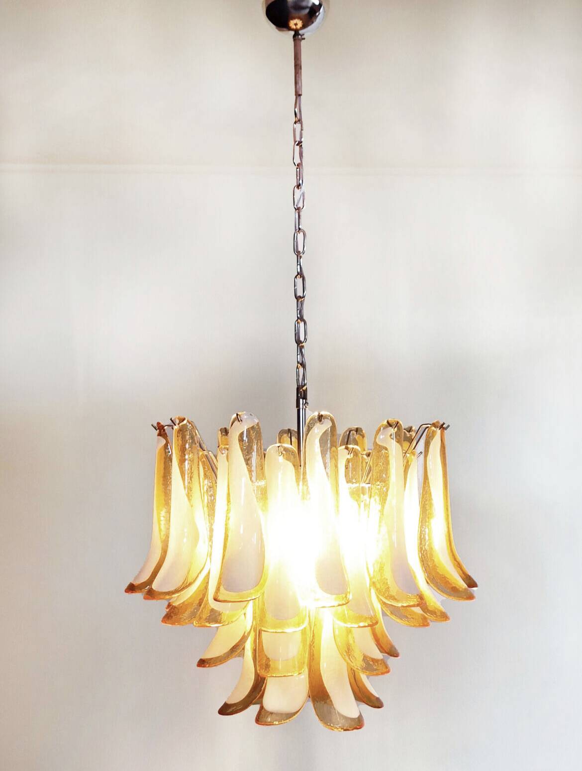 Chandelier 36 vintage cognac elements