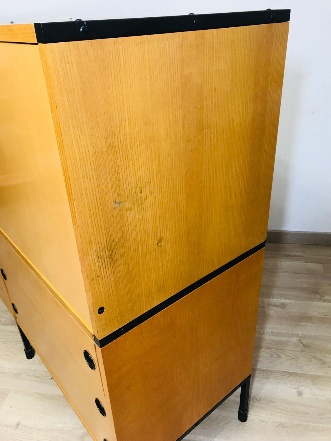 Office secretary A.R.P. Minvielle edition