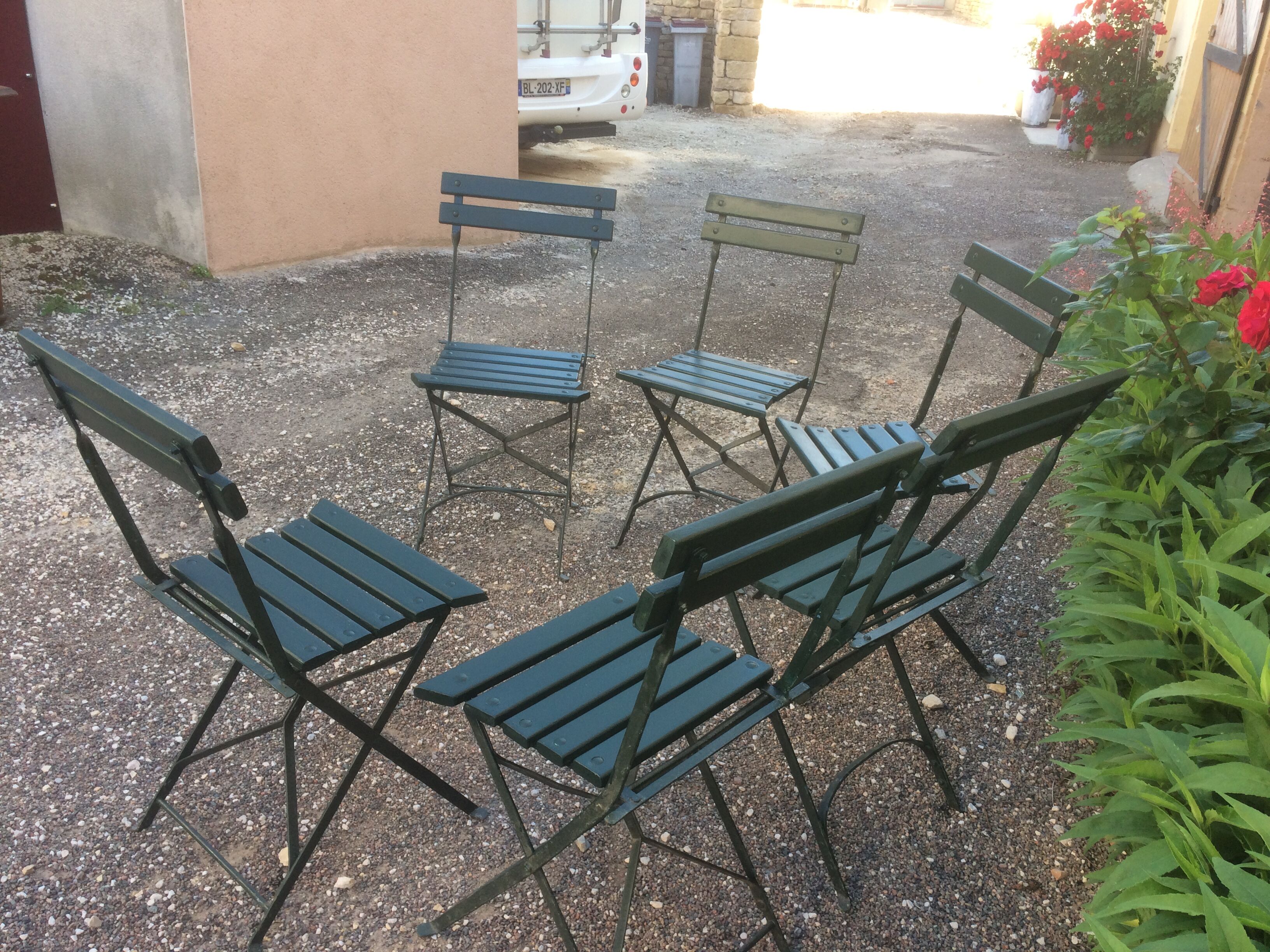 Garden folding chairs