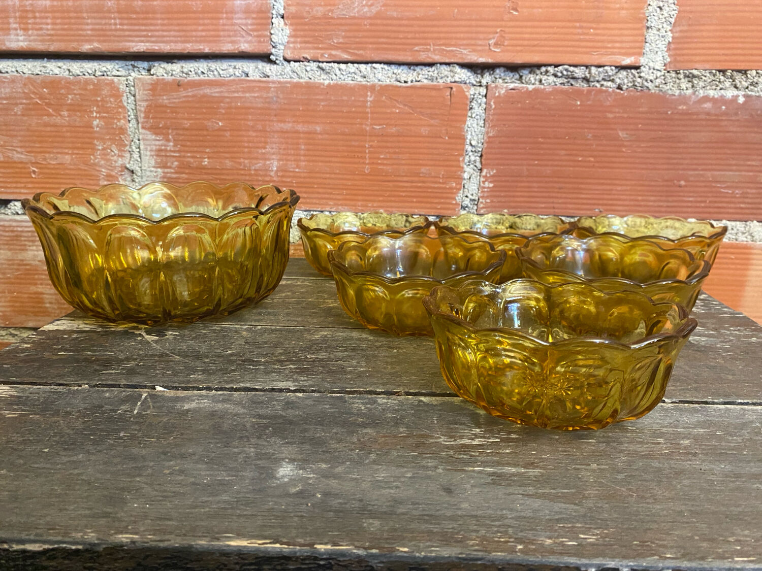 Salad bowl + 6 vintage amber orange moulded glass bowls from the 1970s.