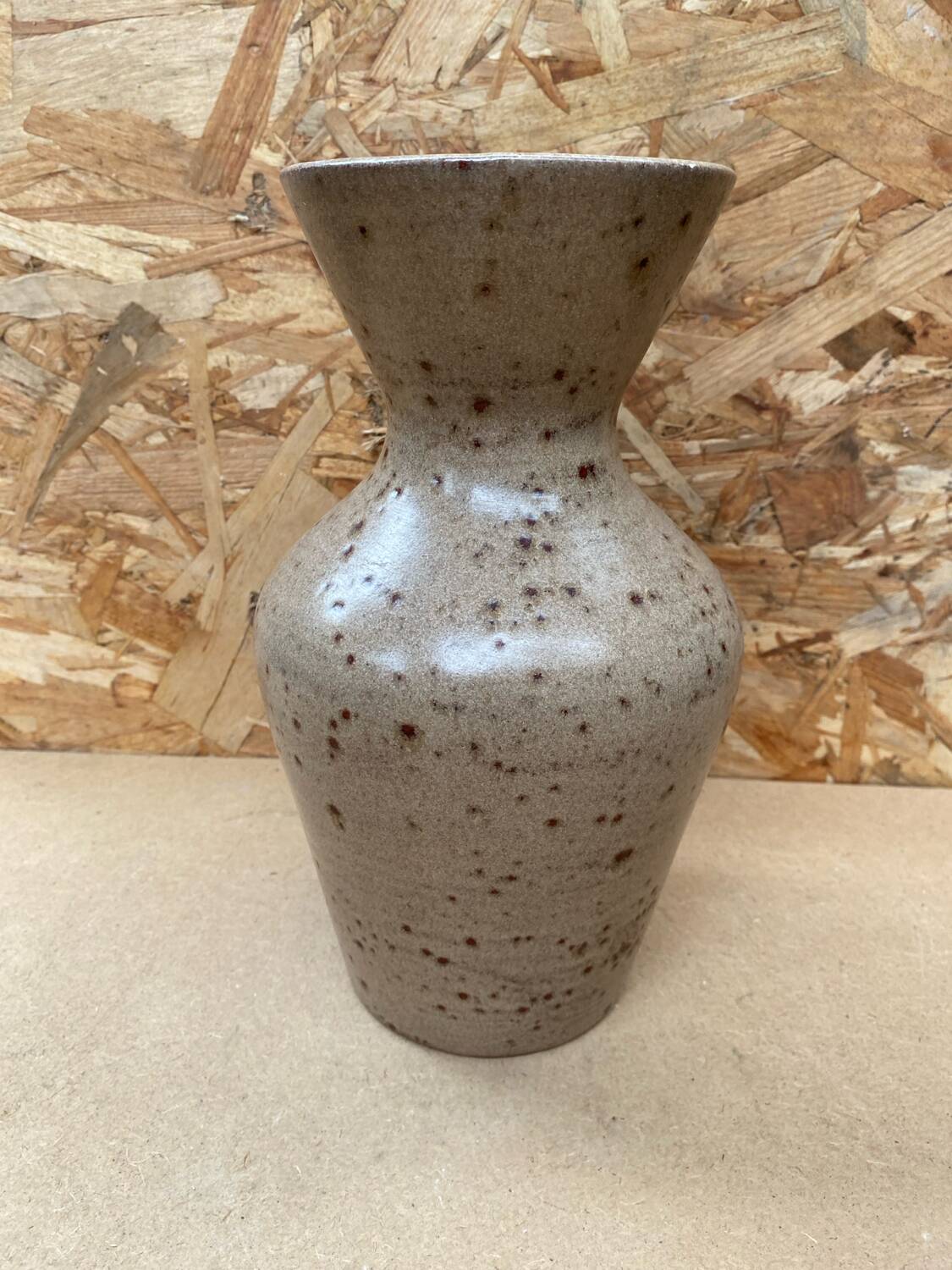 Antique etruscan vase ceramic beige speckled brown vintage