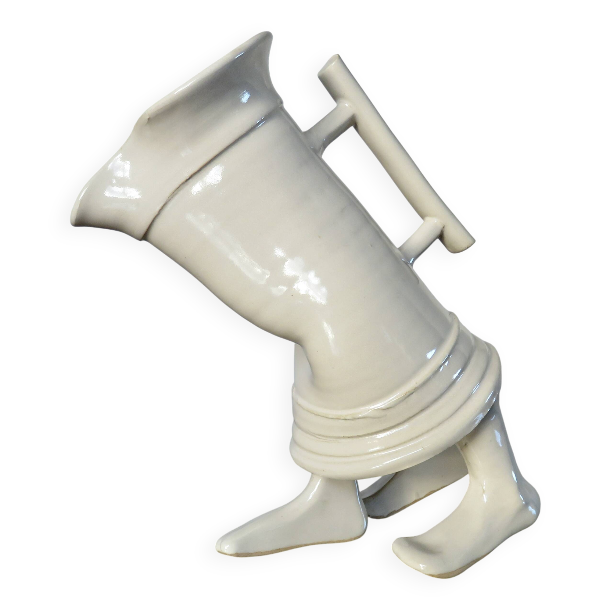 Anthropomorphic jug in slipware