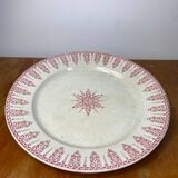 Plat ancien en porcelaine de Hiens, terre de fer