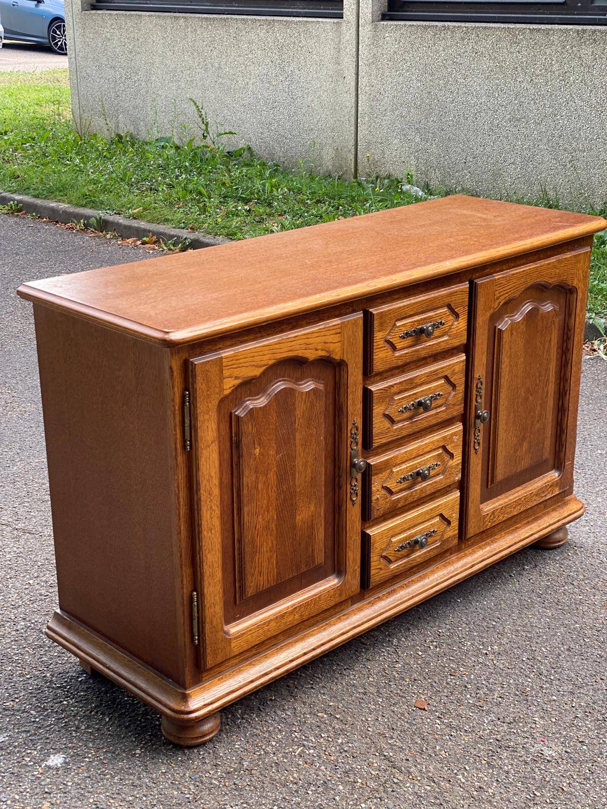 English sideboard with 2 doors and 4 drawers in solid wood 130cm