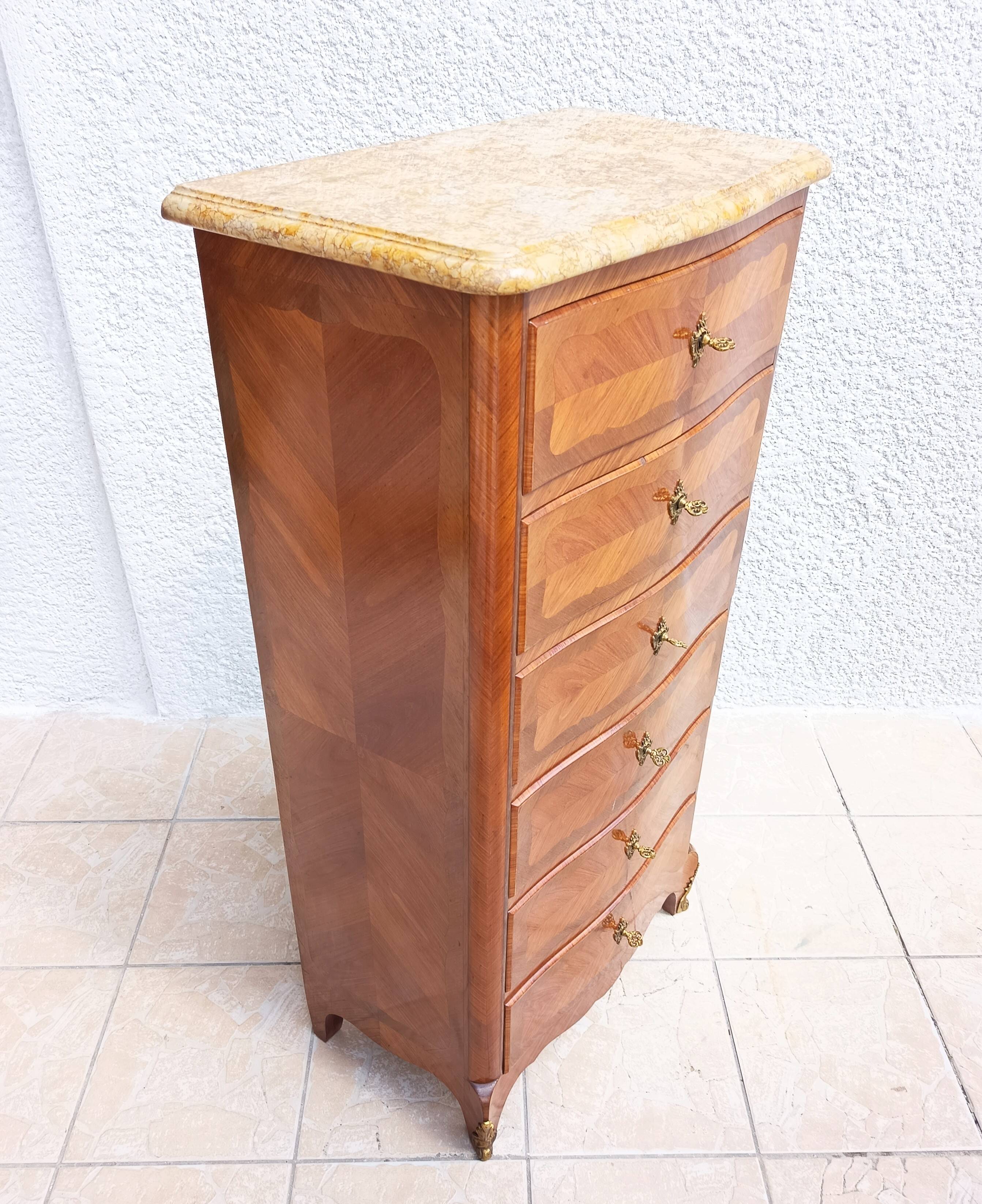 Louis XV style chest of drawers in precious wood veneer.