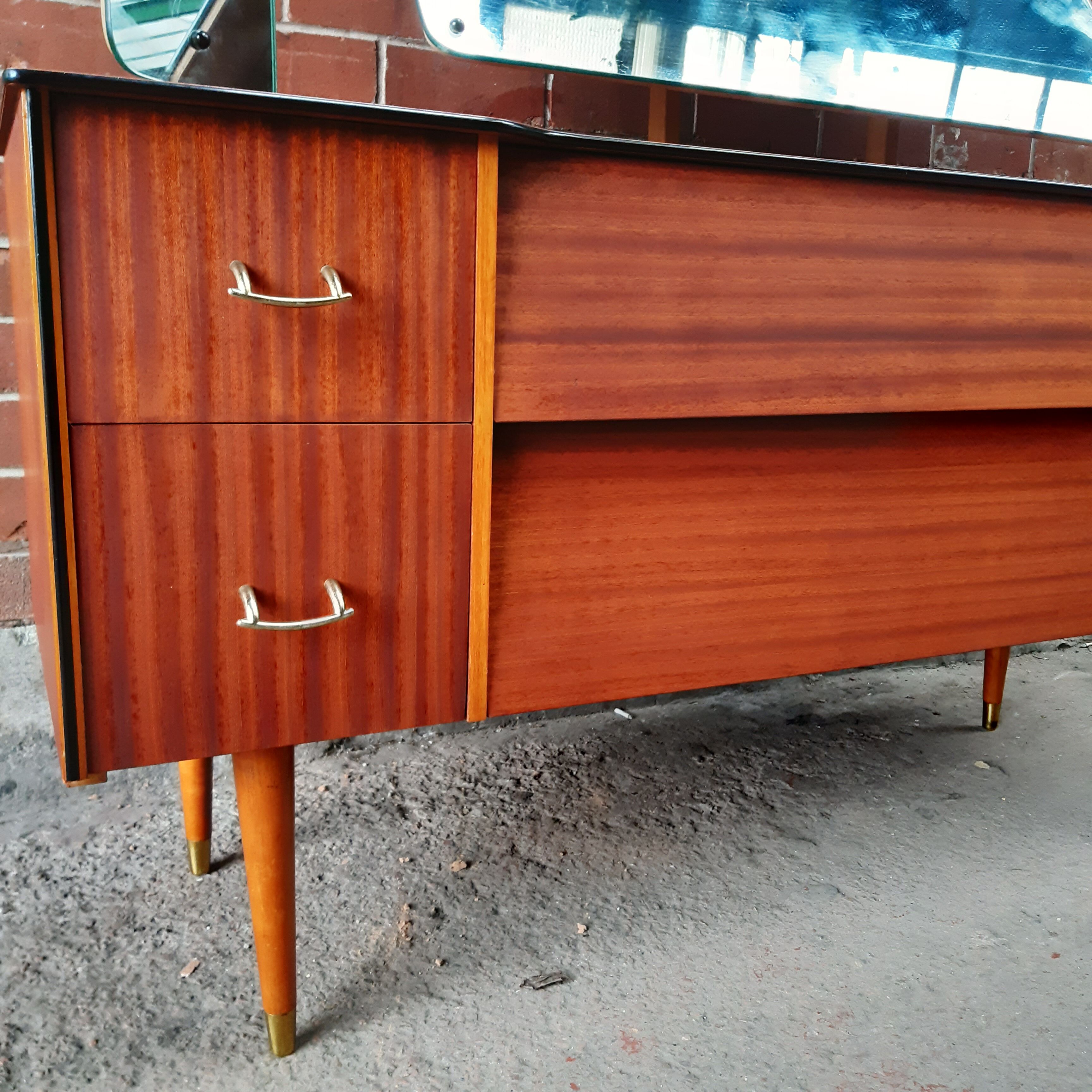 Avalon Yatton dressing table