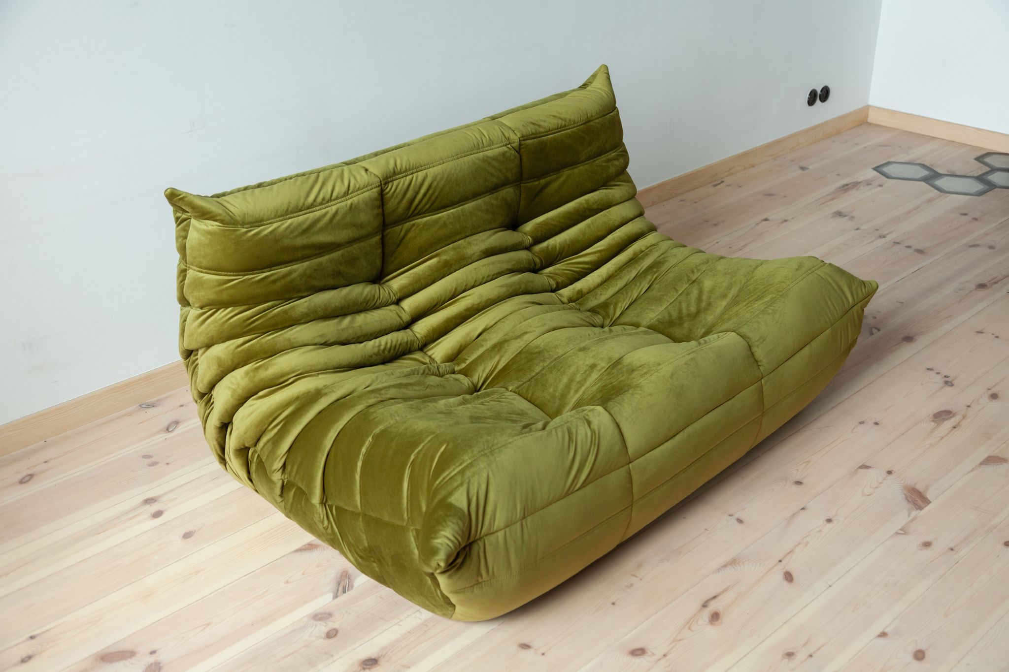 Togo sofa set model designed by Michel Ducaroy 1973